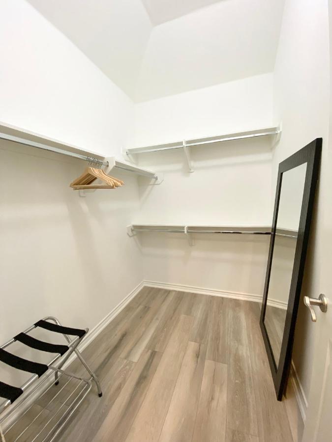 Luxe Three Story Duplex Near Downtown & Med Center Villa Houston Exterior photo